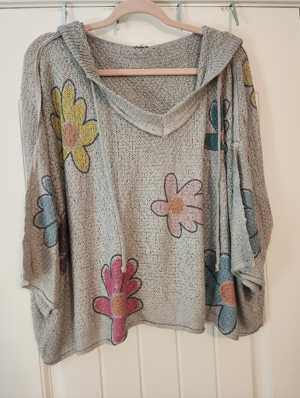 POL Gray Oversized Knit Cropped Hoodie Multicolor BigFlower Print Boho Hippie